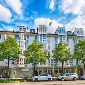 Leonardo West Hotel Munich